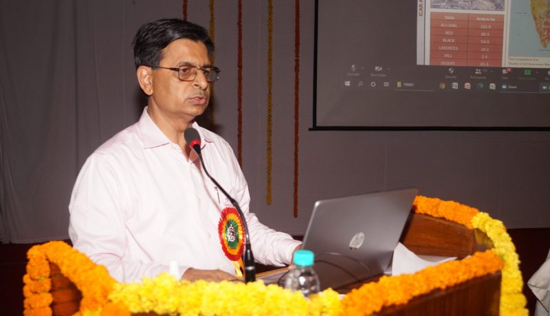 Dr. B.S. Dwivedi, Director delivering speech at ICAR-NBSS&LUP, Nagpur on 45th Foundation Day