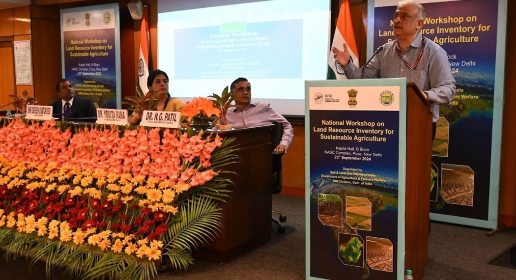 Sh. Devesh Chaturvedi, Addl. Secretary, Deptt. of A&FW, Govt of India is seen addressing the delegates with Joint Secretary, Ms. Yogita Rana and others on the dais.