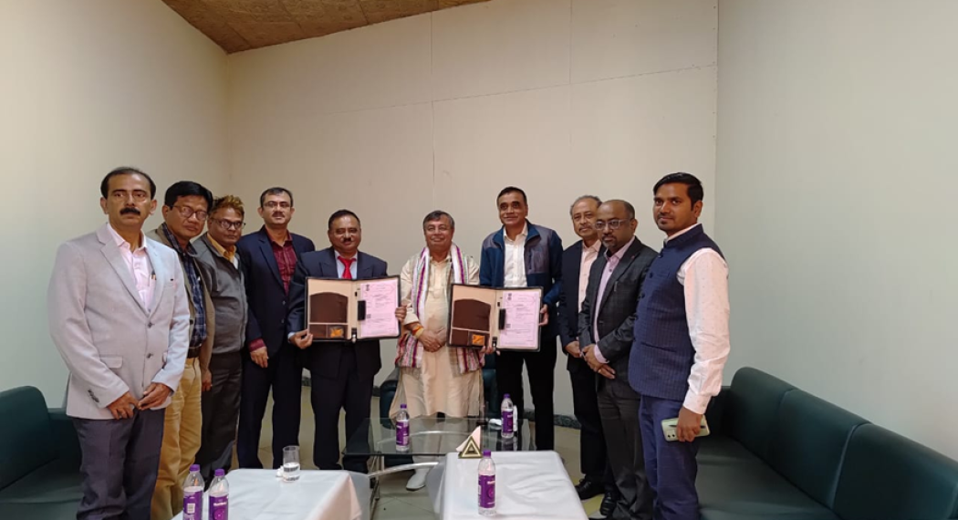 An MoU was signed in presence of Hon. Minster of Agriculture, Sh.Ratan Lal Nath at Agartala. Director, NBSS&LUP Dr. N.G.Patil and Director (Agri), Govt of Tripura, Sh. Saradindu Das are seen with the Tripura state dept. and NBSS&LUP officials.