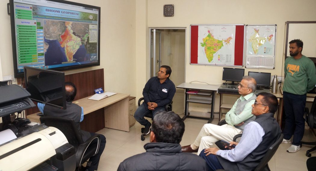 Sh.Vikas Rastogi, IAS Principal Secretory, Higher & Tech. Edu, Govt. of Maharashtra visited ICAR-NBSS&LUP, Nagpur.