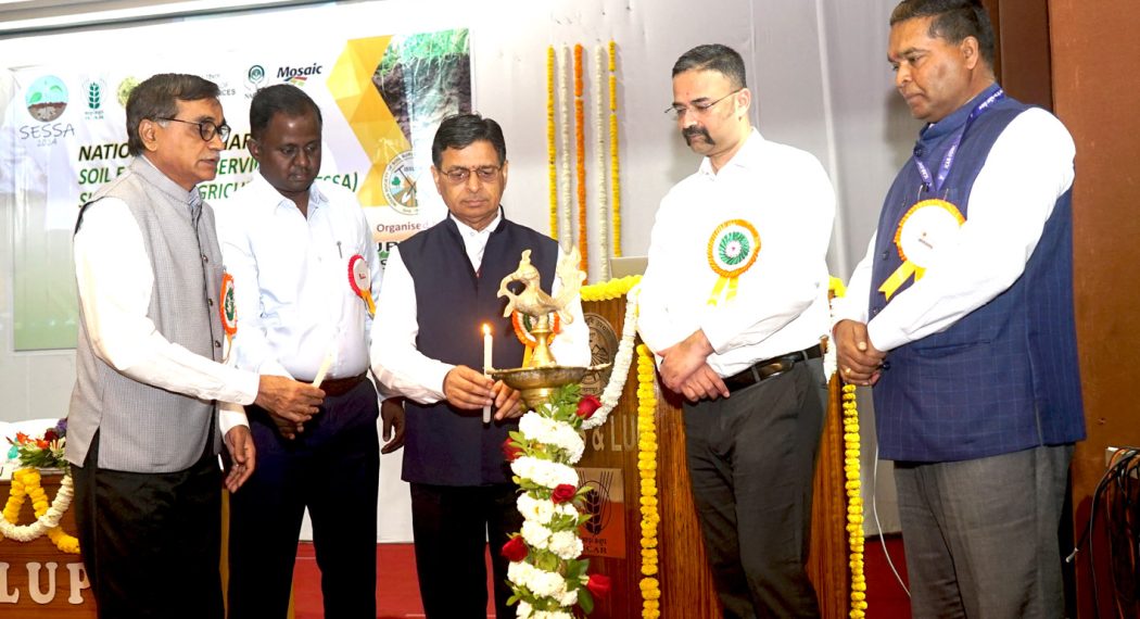 Inauguration of National Seminar on "Soil Ecosystem for Sustainable Agriculture (SESSA 2024)" in presence of Dr.B.S. Dwivedi President, ISSLUP , Mr. H.C. Girish, IFoS, Commisioner WDD,Karnataka, Dr. M.Madhu Director, ICAR-IISWC, Dehradun, Dr. N.G. Patil Director, ICAR-NBSS&LUP, & Dr. K. Karthikeyan Secretary, ISSLUP, Nagpur.